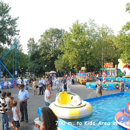 4u - Gurko アパート